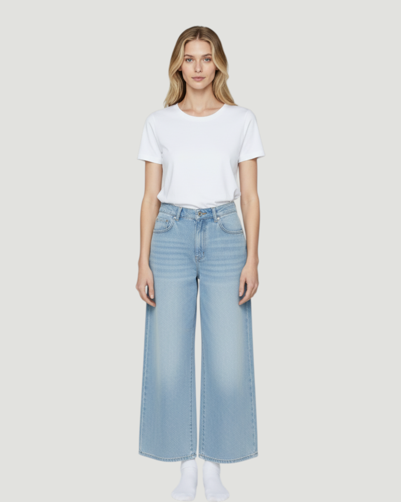 Ana - Vaquero de tiro bajo con pernera amplia y tejido elástico