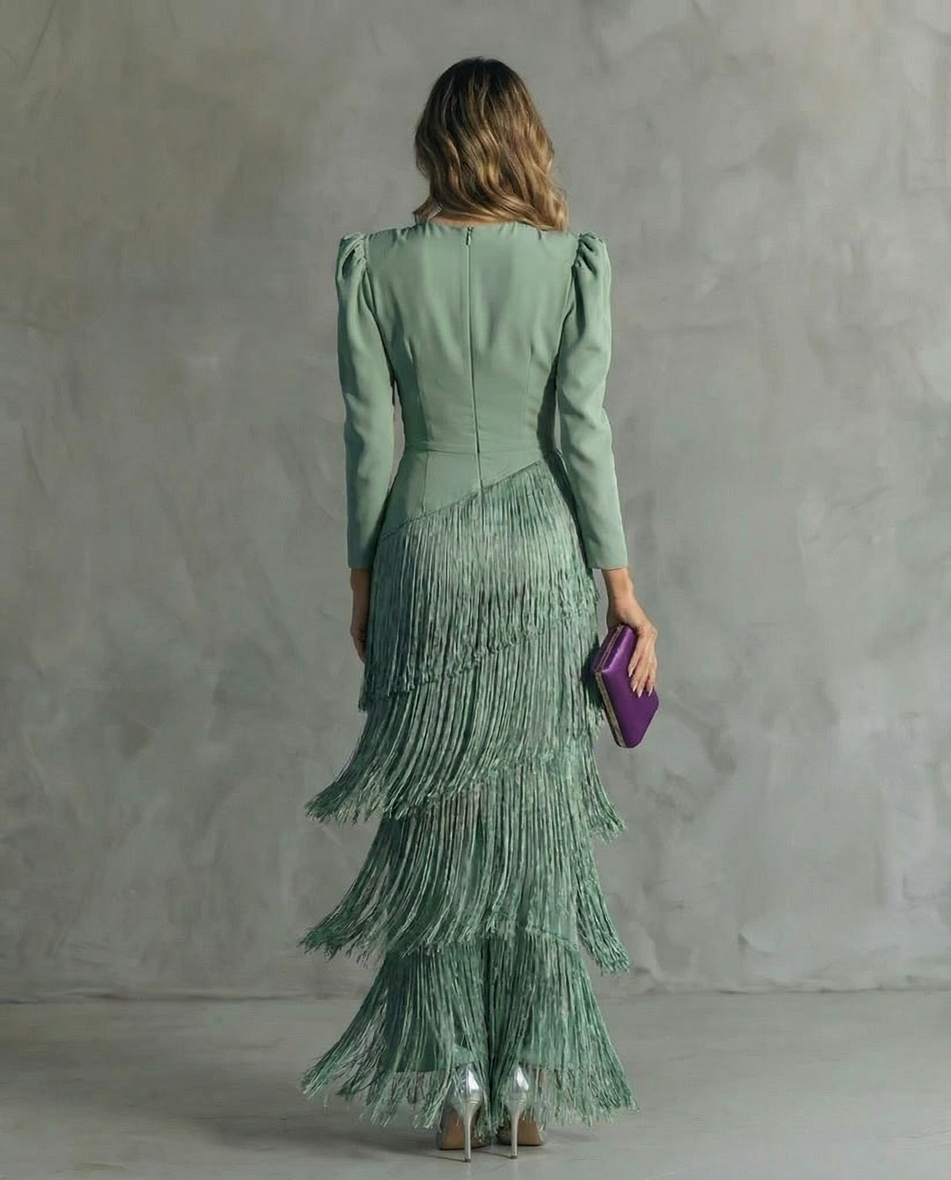 Rosa - Vestido Midi Elegante con Mangas de Flecos